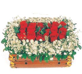 Ankara Sincan Şentepe Çiçekçi firma ürünümüz sıralı onbir adet kırmızı gül Ankara çiçek gönder firması şahane ürünümüz 